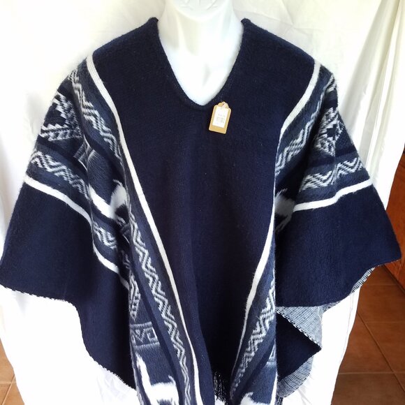 NWT Tejidos Ruminahui Poncho Shawl Llama Blue White Alpaca Wool - Picture 2 of 10